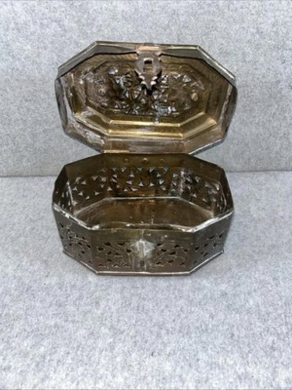 Brass Octagonal Latched Cricket Jewelry Box unpolished 5.5”x 4” Made In India